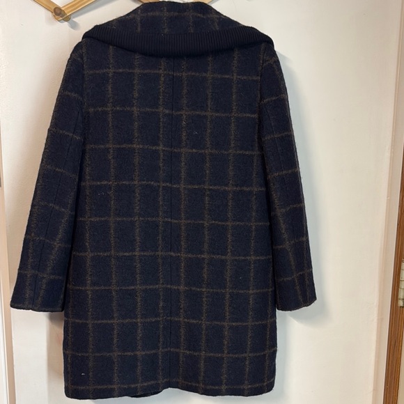 Blue Pea Coat with Classic Style and Textured Fabric - Picture 6 of 6